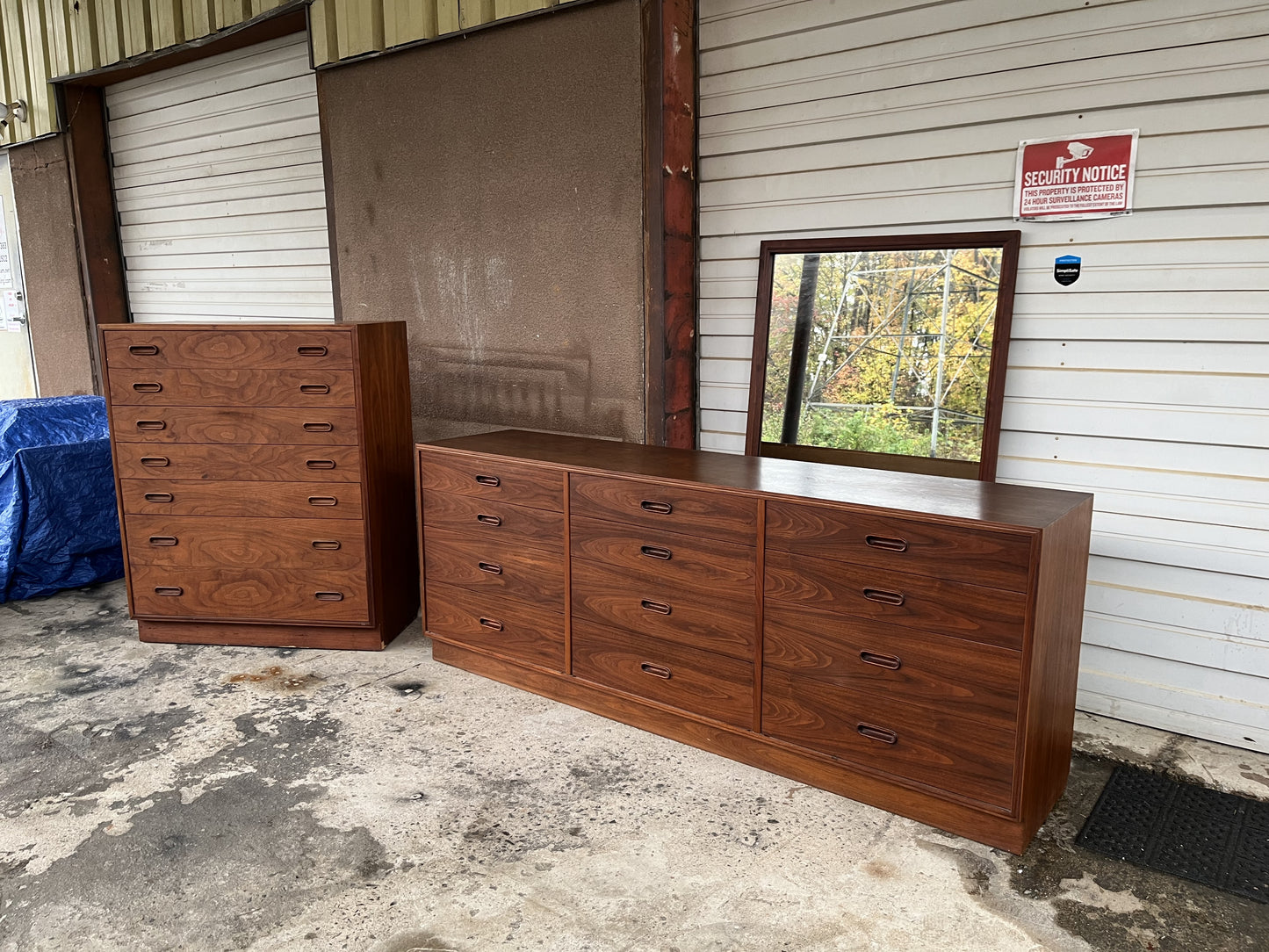 Founders 4pc Bedroom Set