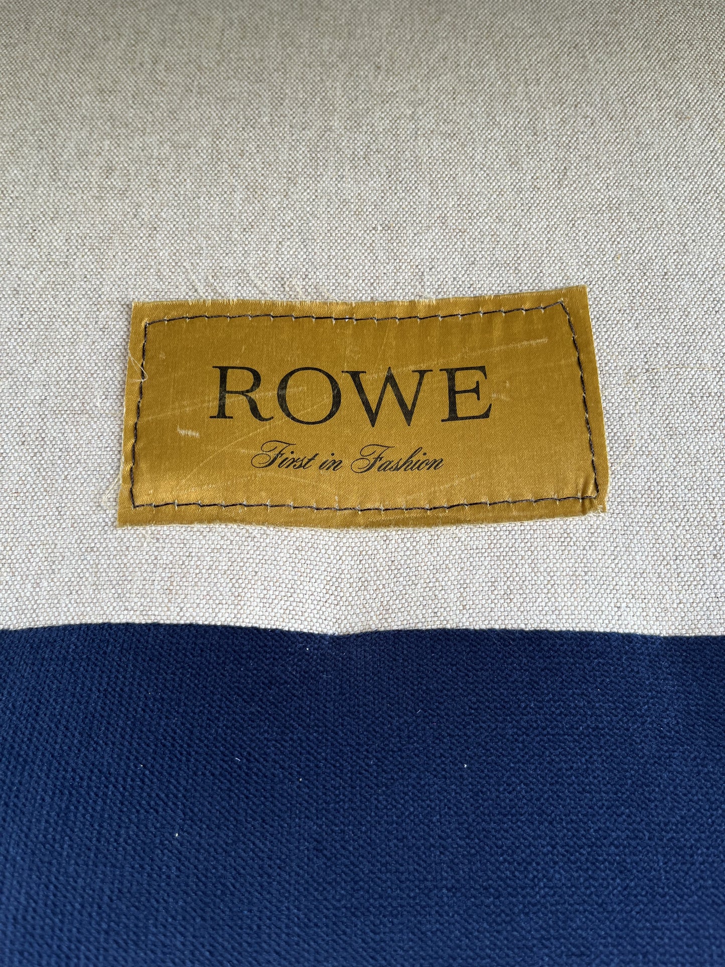 Rowe Gondola Sofa